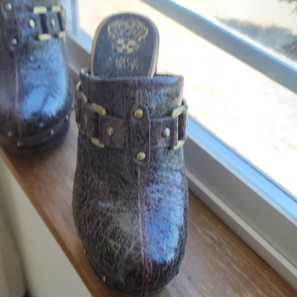 Vince Camuto Black Brown Crackle Leather Studded Platform Mules Grunge Y2K - Picture 11 of 16